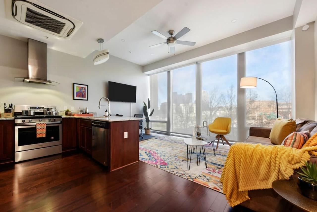 Hostwise Stays - The Washington At Chatham - Free Parking, Private Gym, Skyline Views! Pittsburgh Bagian luar foto